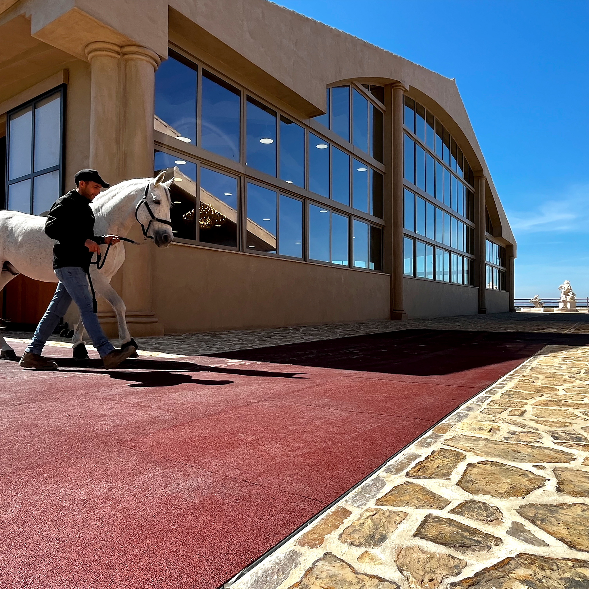 durable rubber stable mats for horse stables and walkways