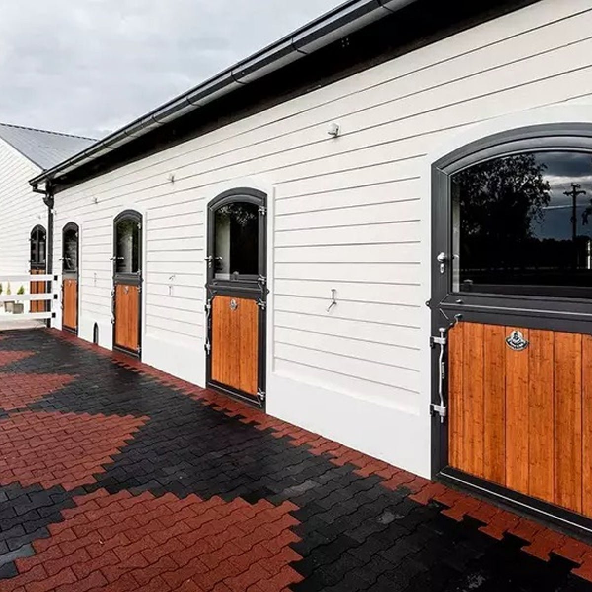 Loose-Lay Flooring - Regupol Australia Equine