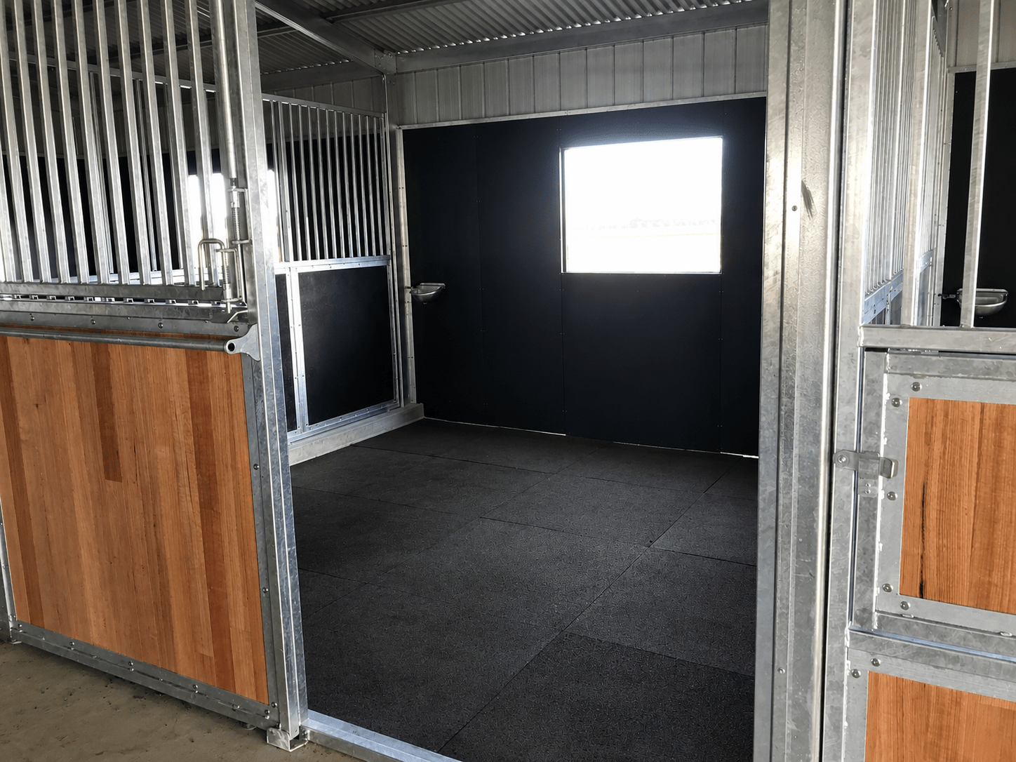 REGUPOL equiline stable (40mm) - Regupol Australia Equine