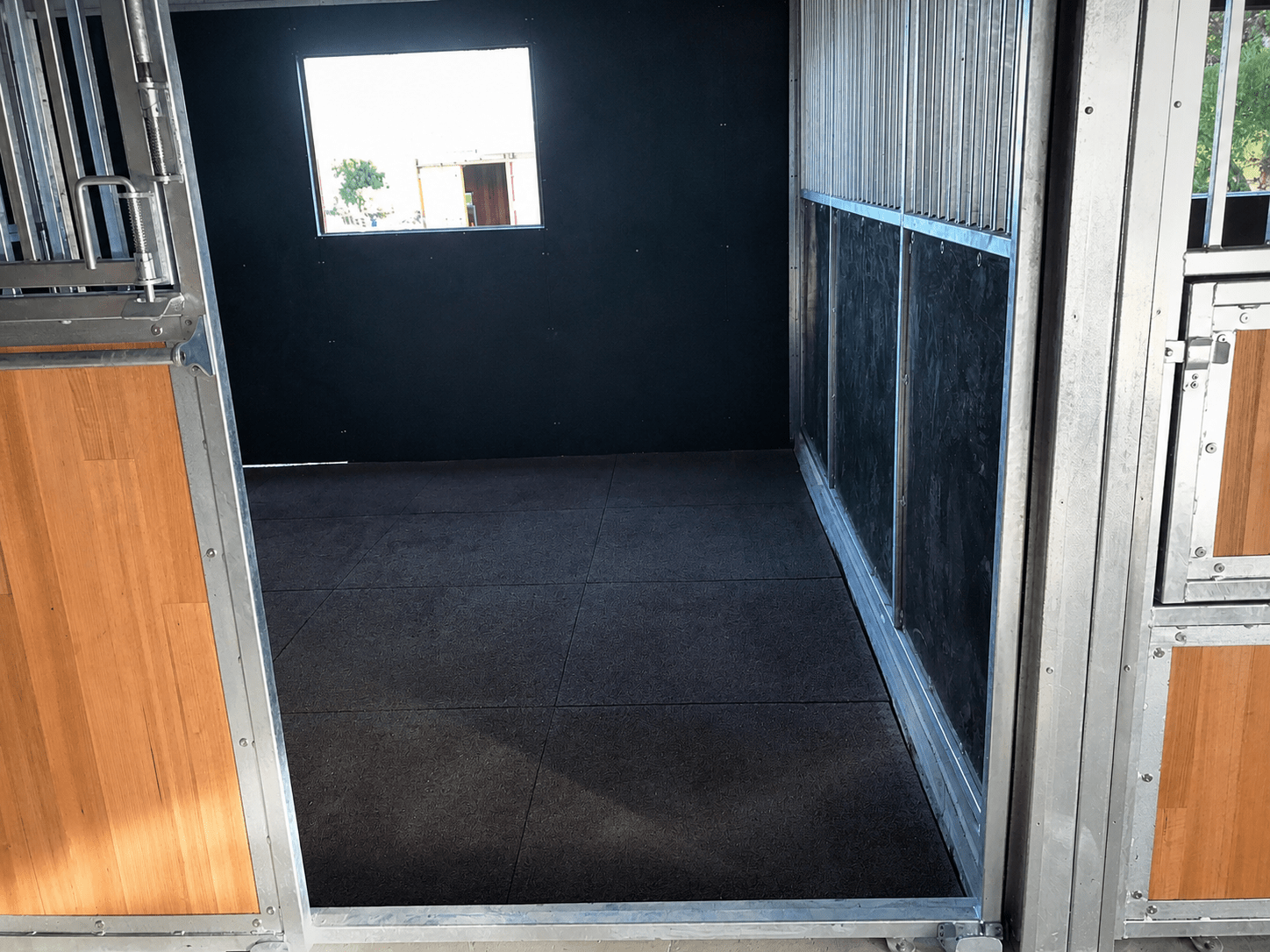 REGUPOL equiline stable (40mm) - Regupol Australia Equine