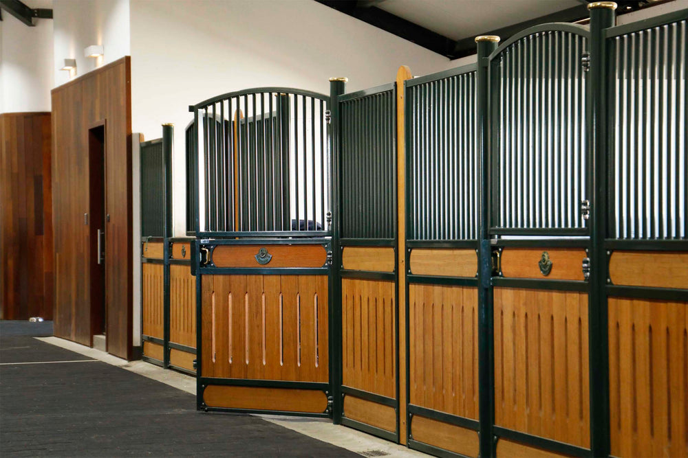 STABLE BOXES